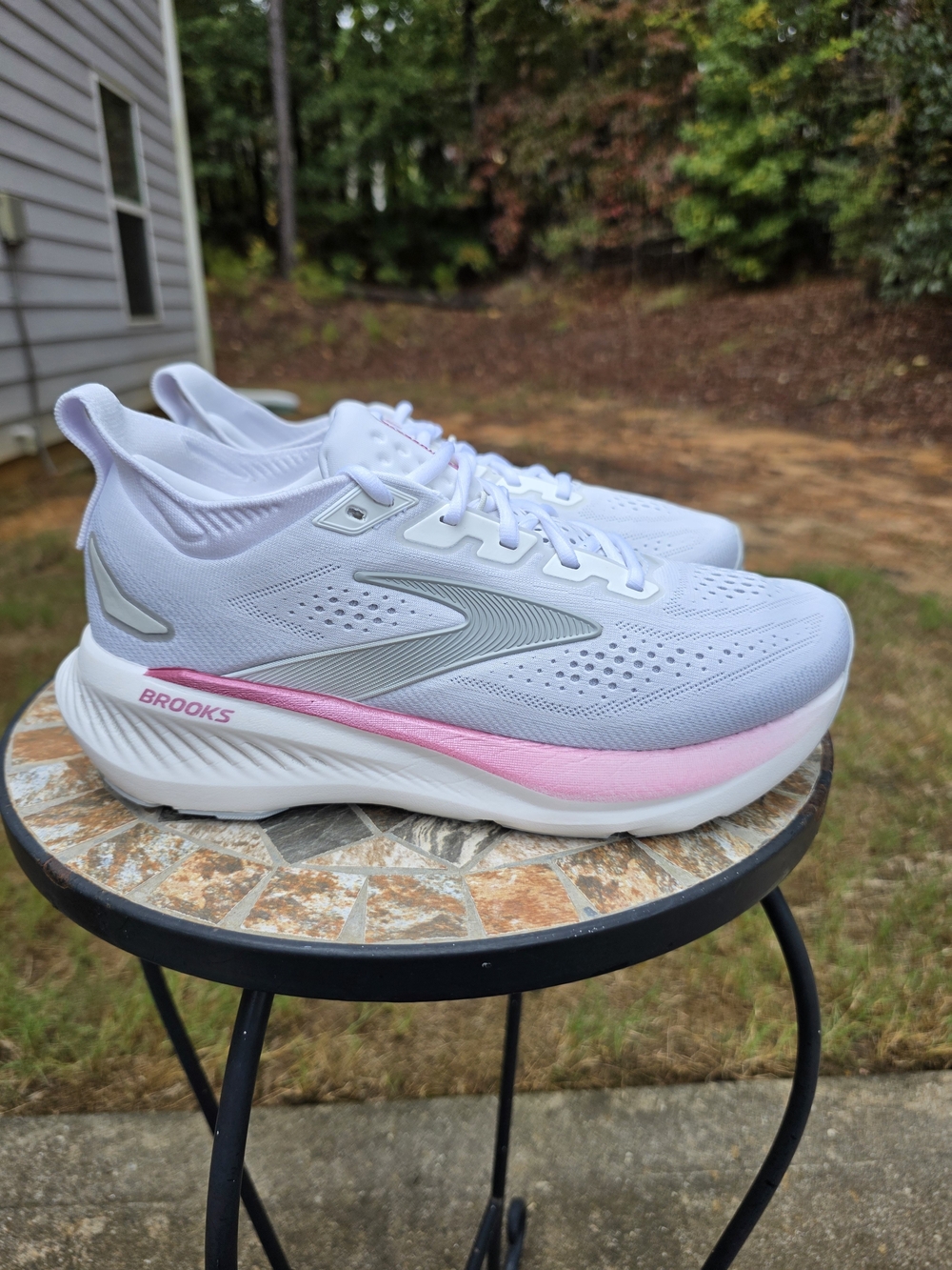 Brooks Glycerin 23 1204651D133 White Running Shoes Sneakers Women Size 9.5 Wide